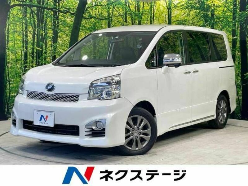 TOYOTA　VOXY