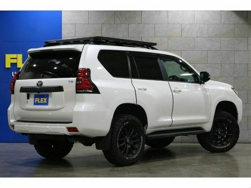 LAND CRUISER PRADO-1