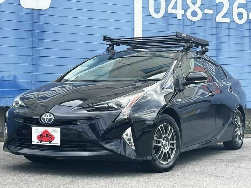 TOYOTA　PRIUS