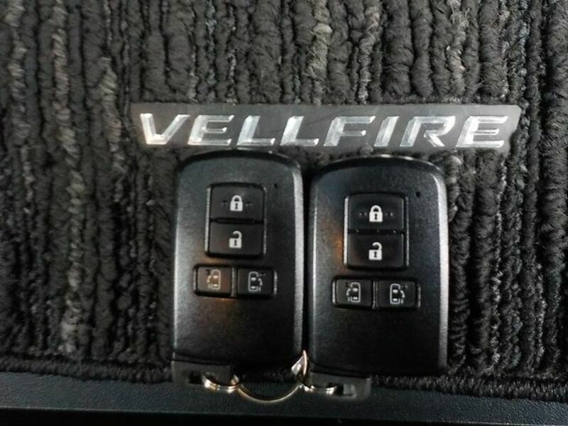 VELLFIRE-14