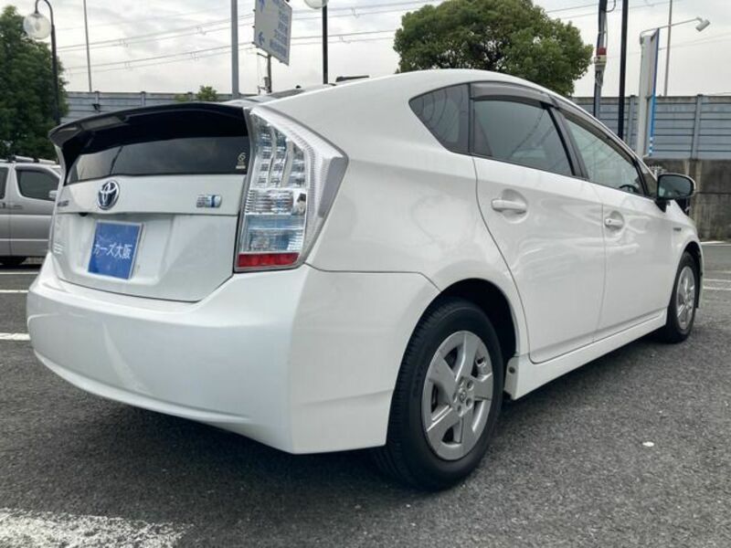 PRIUS-3