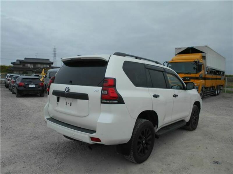 LAND CRUISER PRADO-4