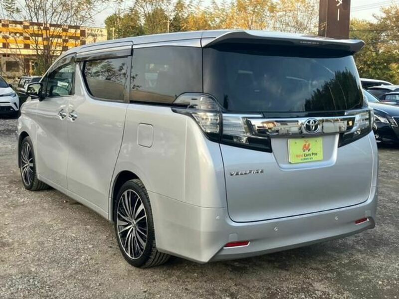 VELLFIRE-3