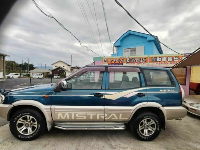 MISTRAL-4