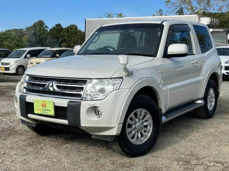 MITSUBISHI　PAJERO