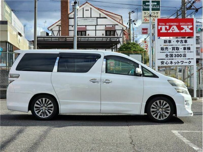 VELLFIRE-28