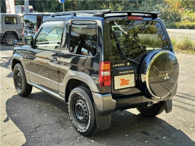 PAJERO MINI-1