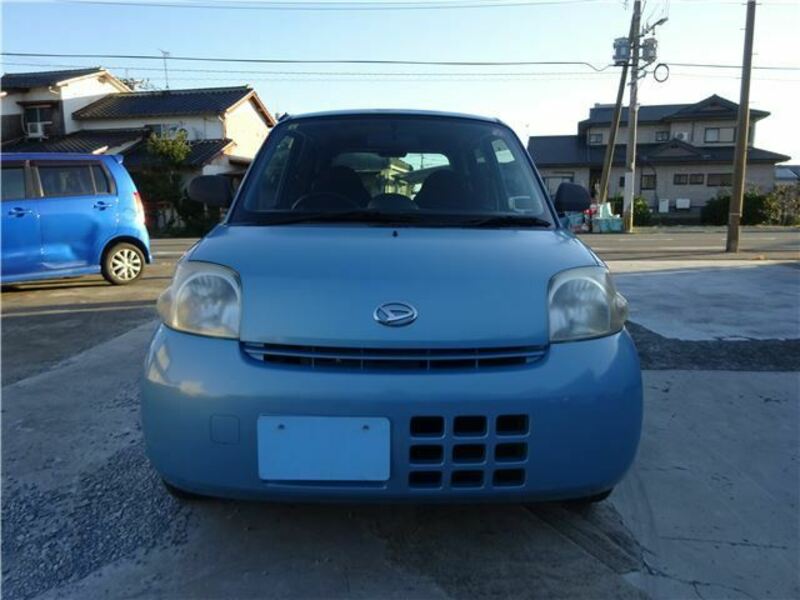 DAIHATSU　ESSE