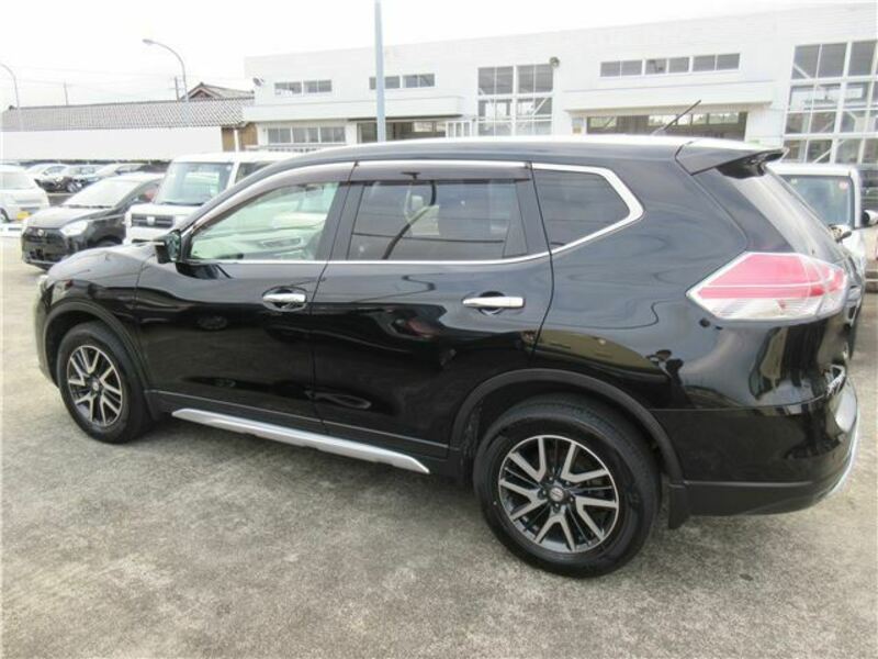 X-TRAIL-5