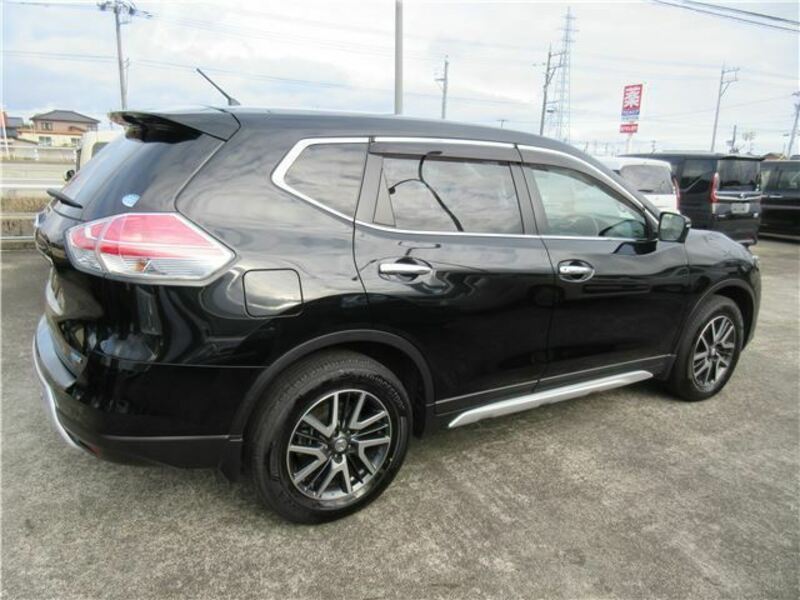 X-TRAIL-8