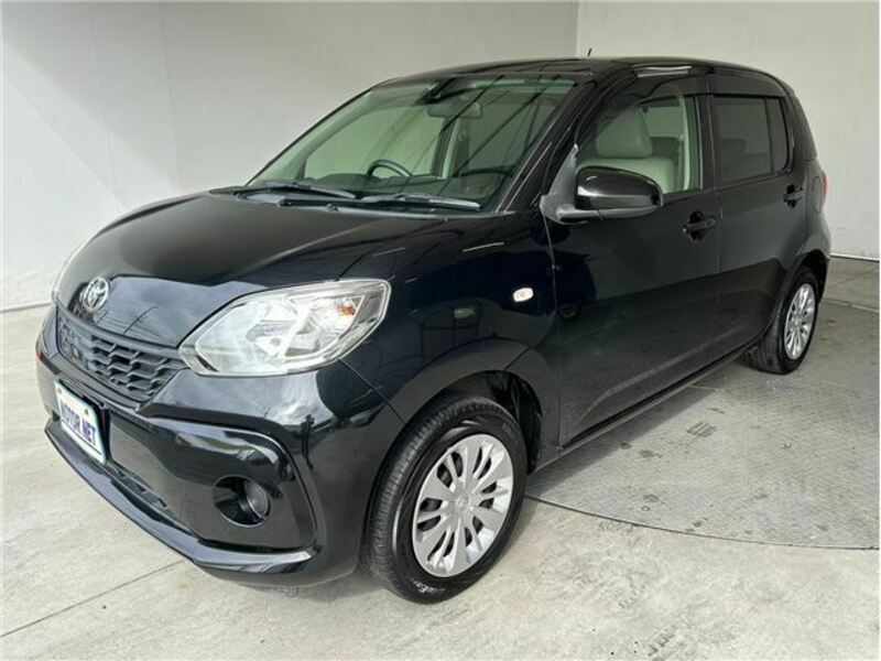 TOYOTA　PASSO