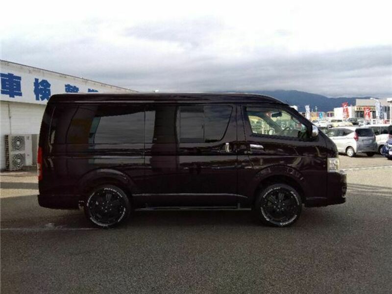 HIACE-7