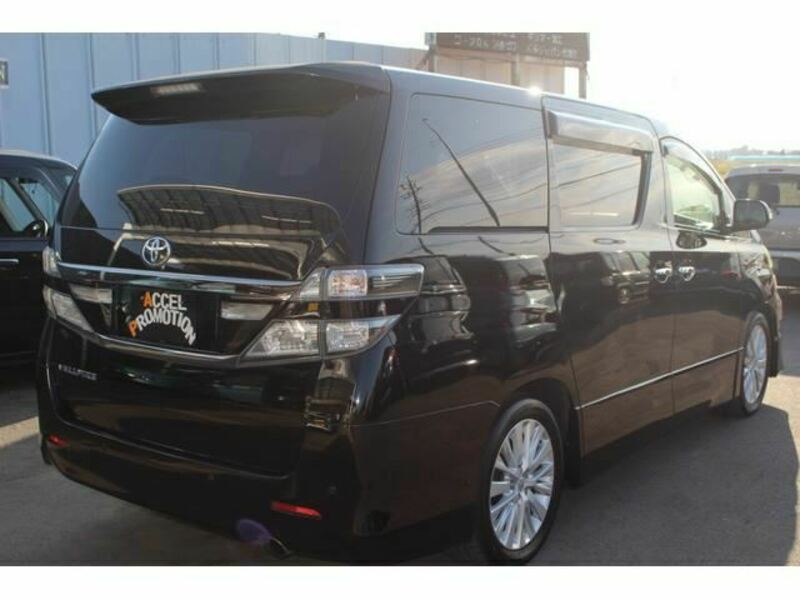 VELLFIRE-7