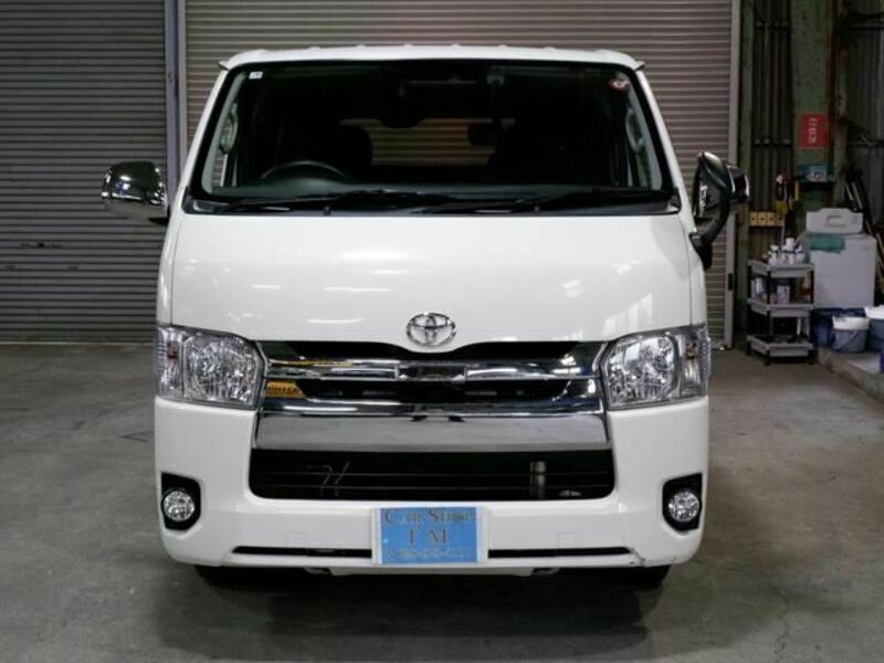 HIACE VAN-1