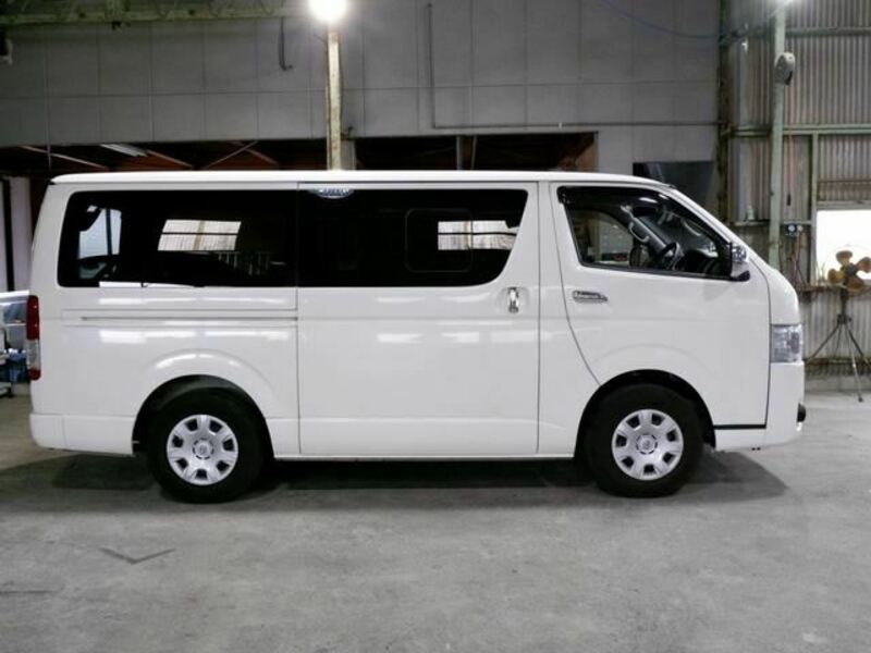 HIACE VAN-3