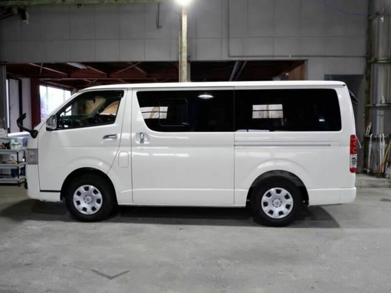 HIACE VAN-8