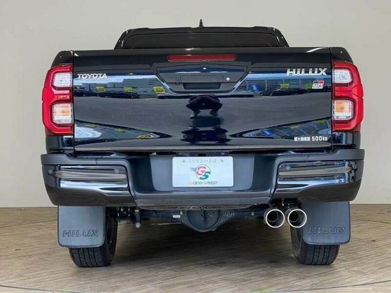 HILUX-12