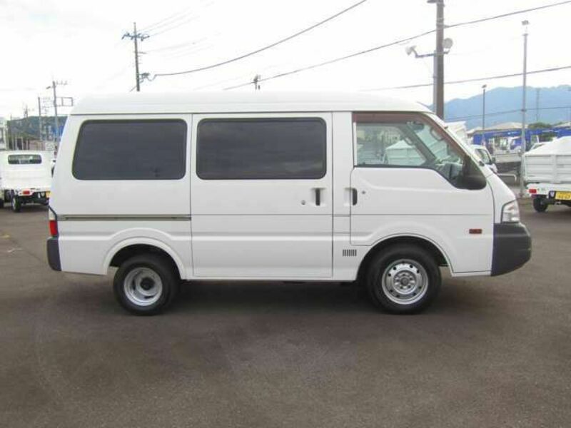 BONGO VAN-5