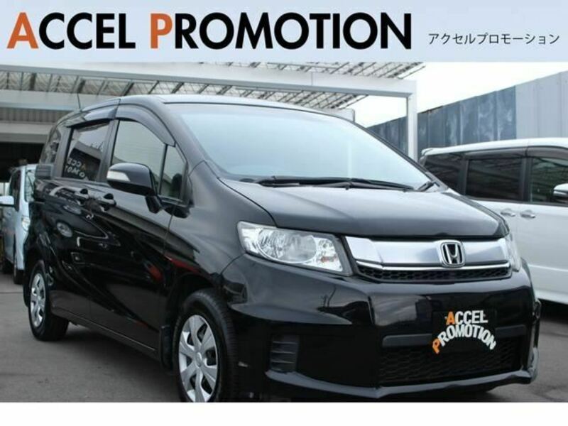 HONDA　FREED SPIKE