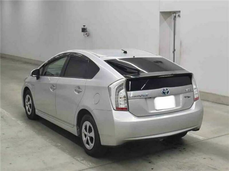 PRIUS PHV-3