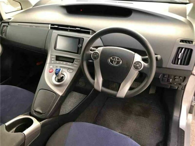 PRIUS PHV-6