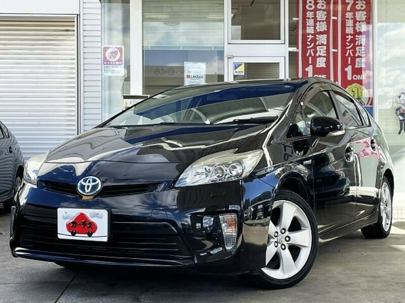 TOYOTA　PRIUS