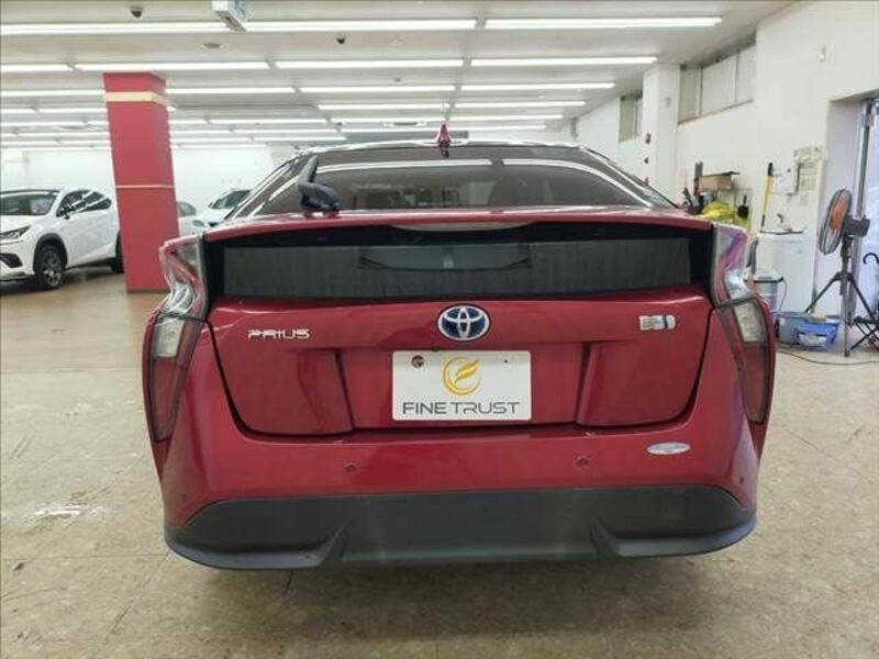 PRIUS-15