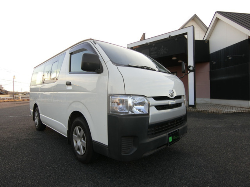 HIACE VAN-11