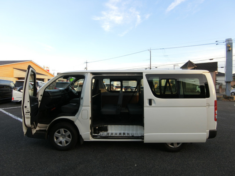 HIACE VAN-17