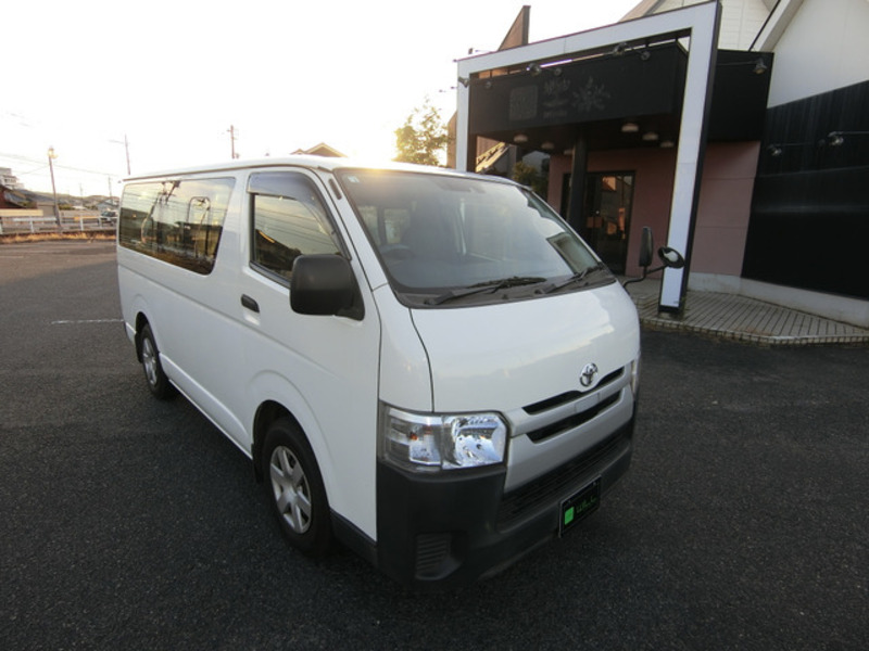 HIACE VAN-10