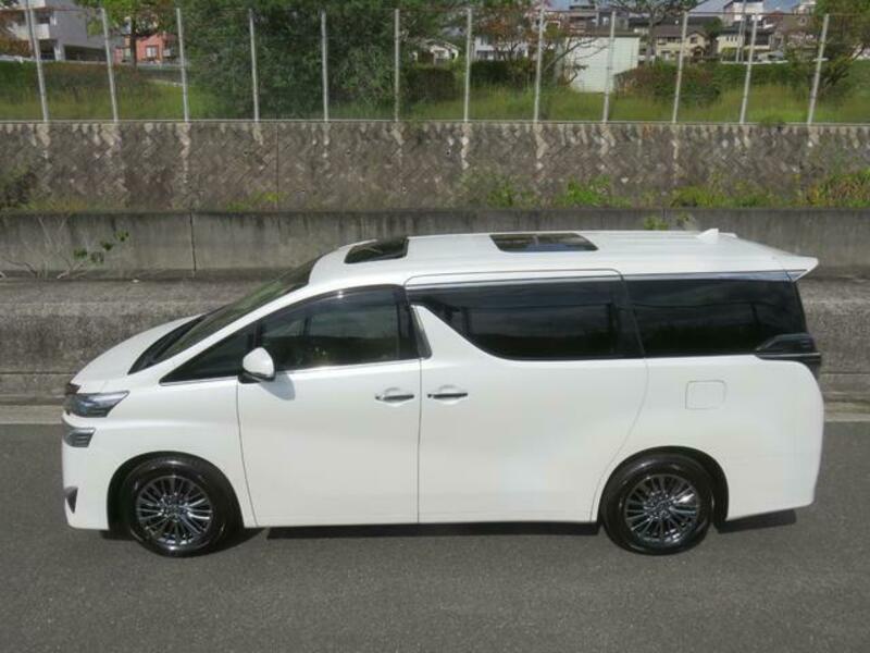 VELLFIRE-9