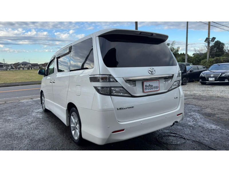 VELLFIRE-8