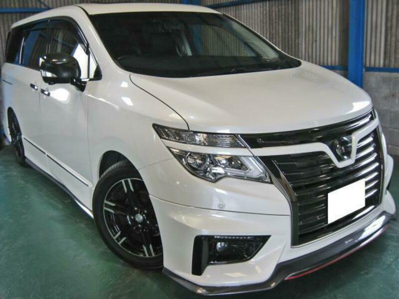 NISSAN　ELGRAND