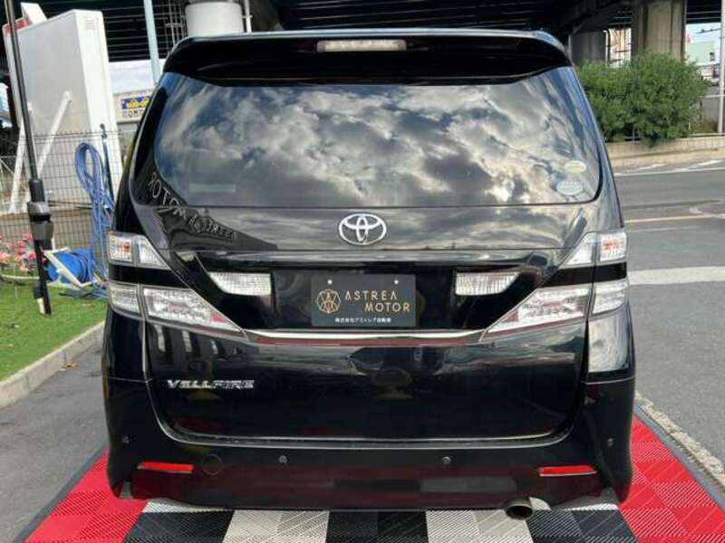 VELLFIRE-6