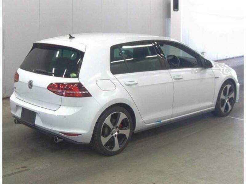 GOLF GTI-3