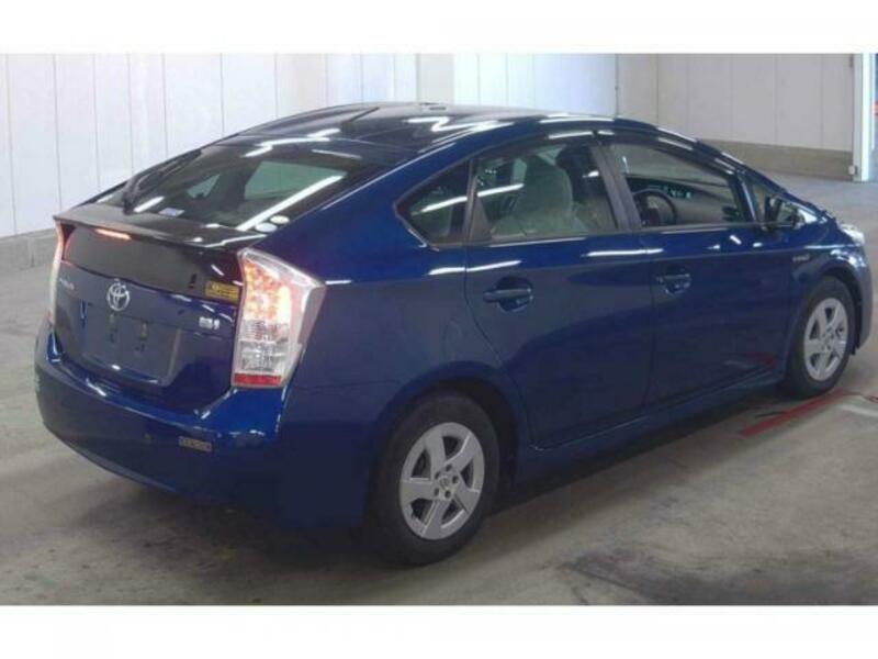 PRIUS-1