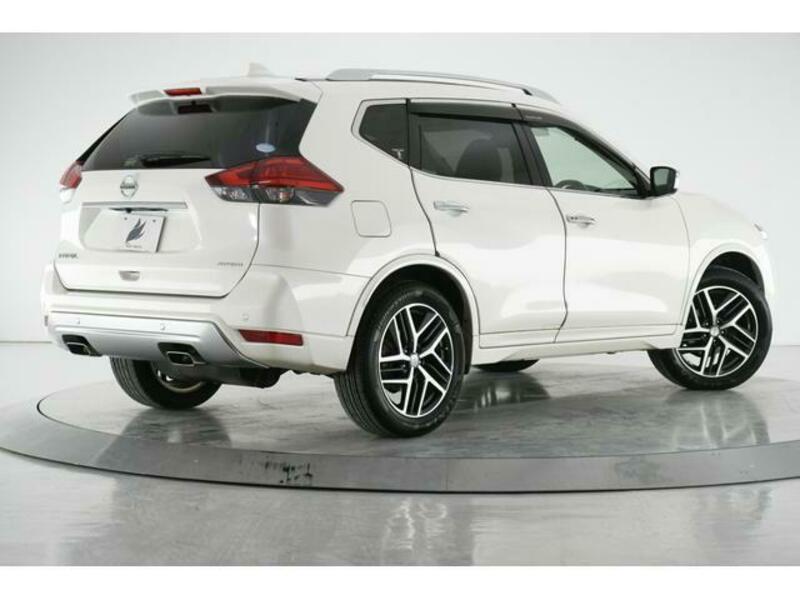 X-TRAIL-2