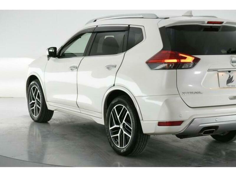 X-TRAIL-13