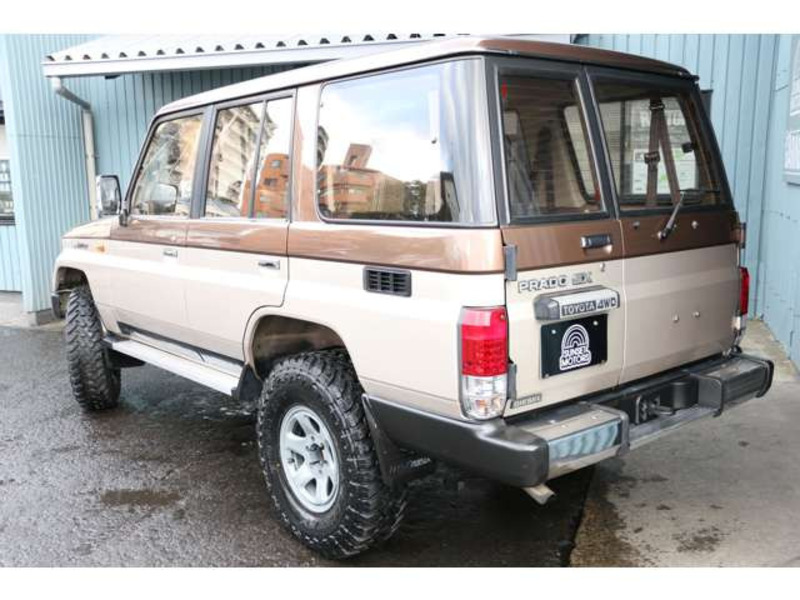 LAND CRUISER PRADO-3