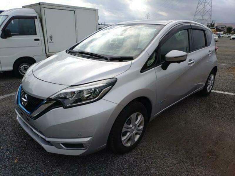 NISSAN　NOTE