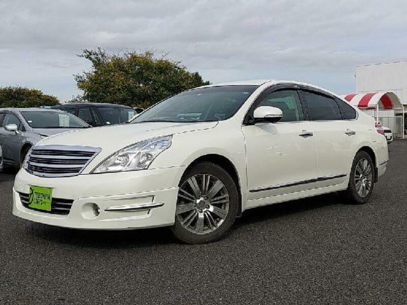 NISSAN　TEANA