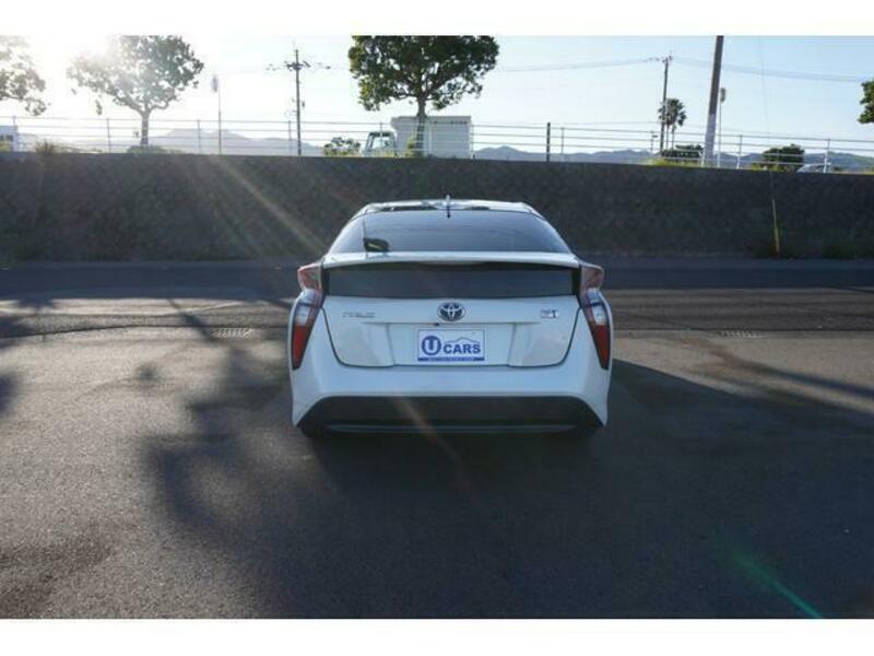 PRIUS-5