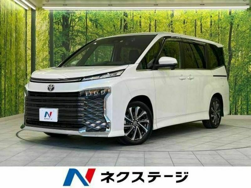 TOYOTA　VOXY