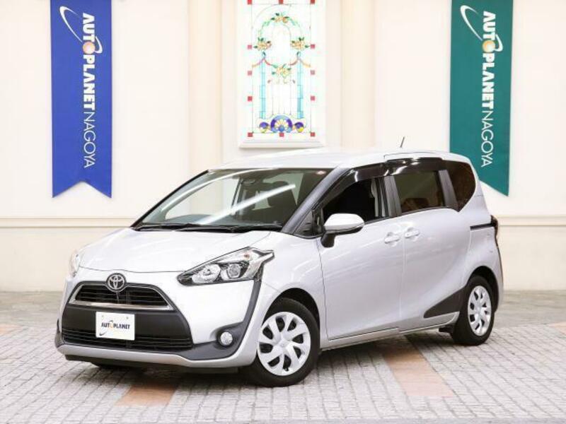 TOYOTA　SIENTA