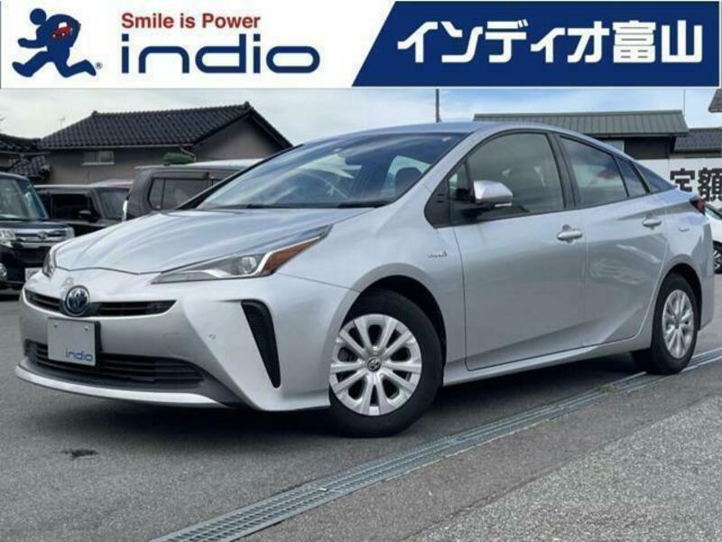 TOYOTA　PRIUS