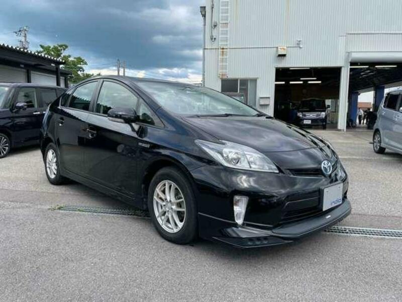 PRIUS-8