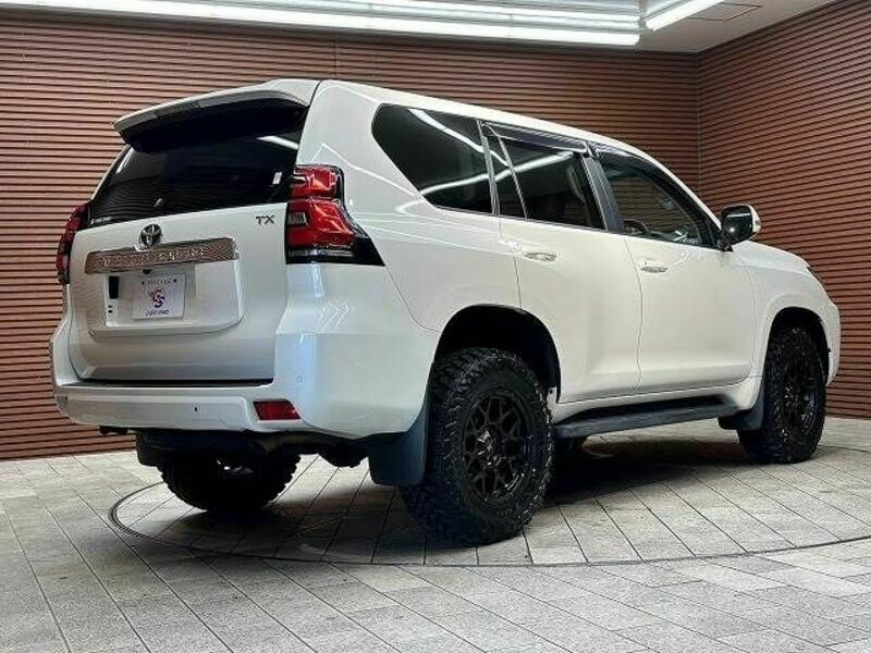 LAND CRUISER PRADO-16