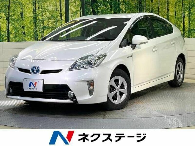 TOYOTA　PRIUS