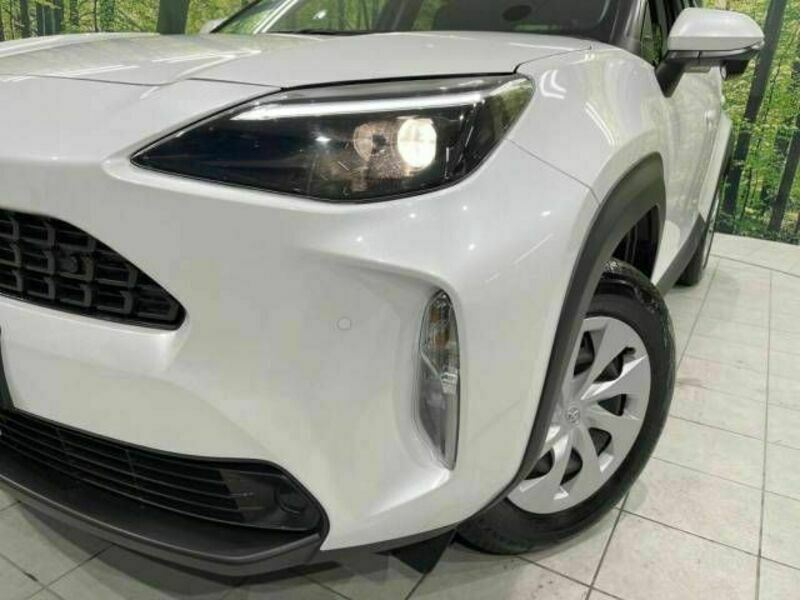 YARIS CROSS-12