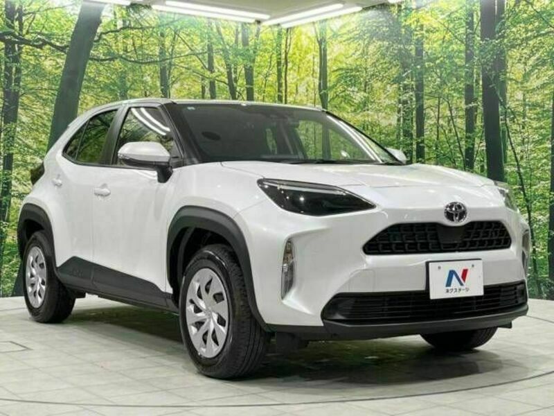 YARIS CROSS-16